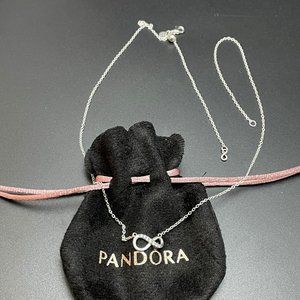 Pandora infinity pendant necklace with pouch